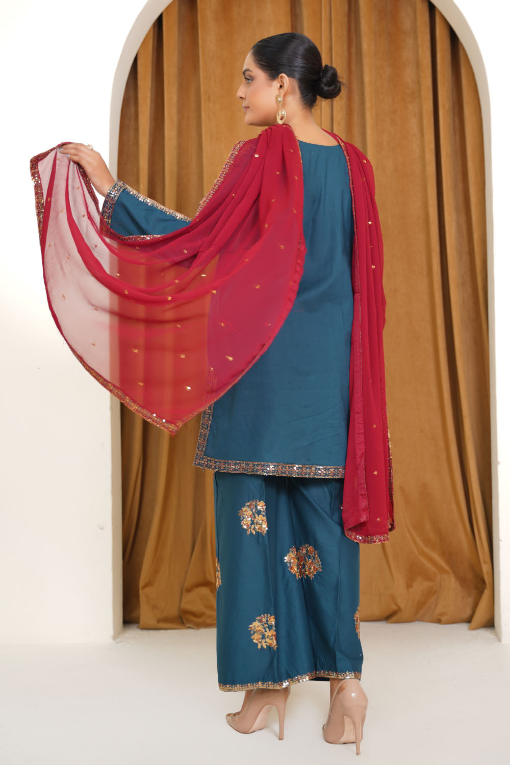 Embroidered Zinc Viscous Suit-7080