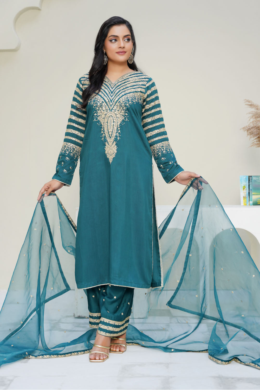 Embroidered Viscose Suit-7092