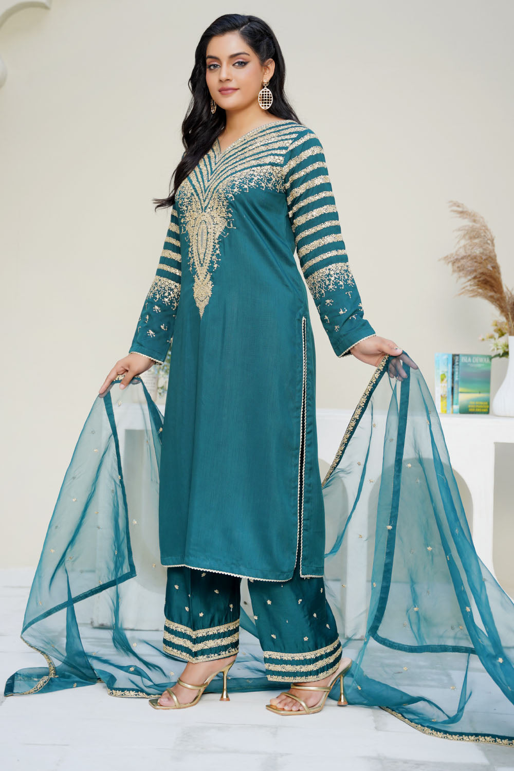 Embroidered Viscose Suit-7092
