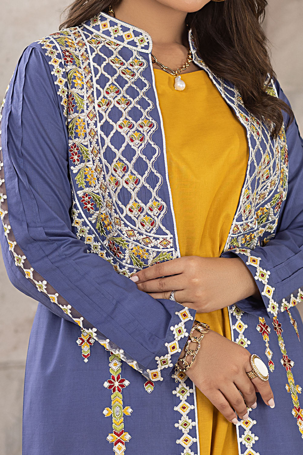 Amazon.com: Mananki Jacket for Women Waist Coat Stylish Cotton Traditional  Rajasthani Embroidered Mirror Work 34-38 Inches (Blue) : Clothing, Shoes &  Jewelry