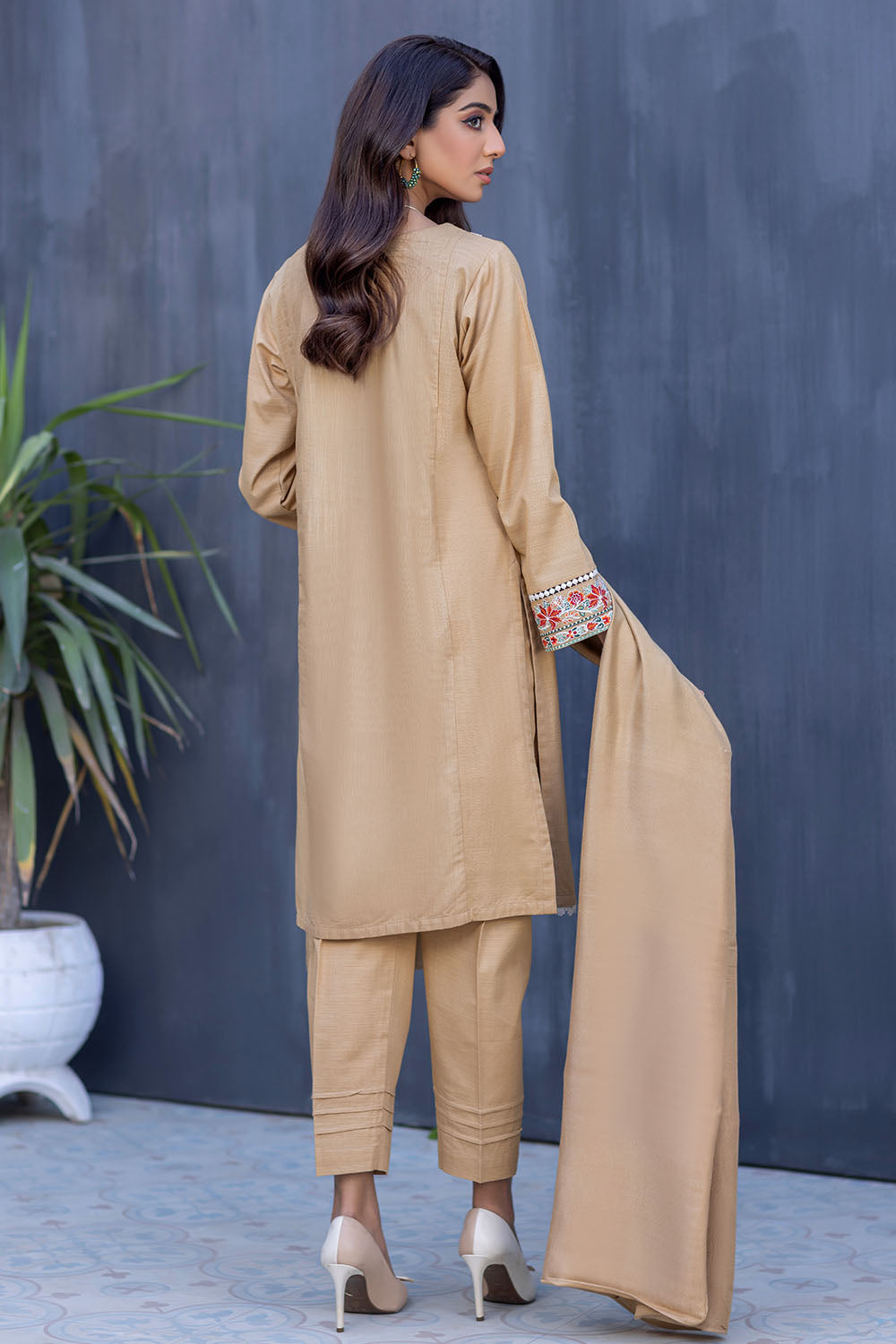 Kadder Color Embroidered Slub Kadder Suit-2559